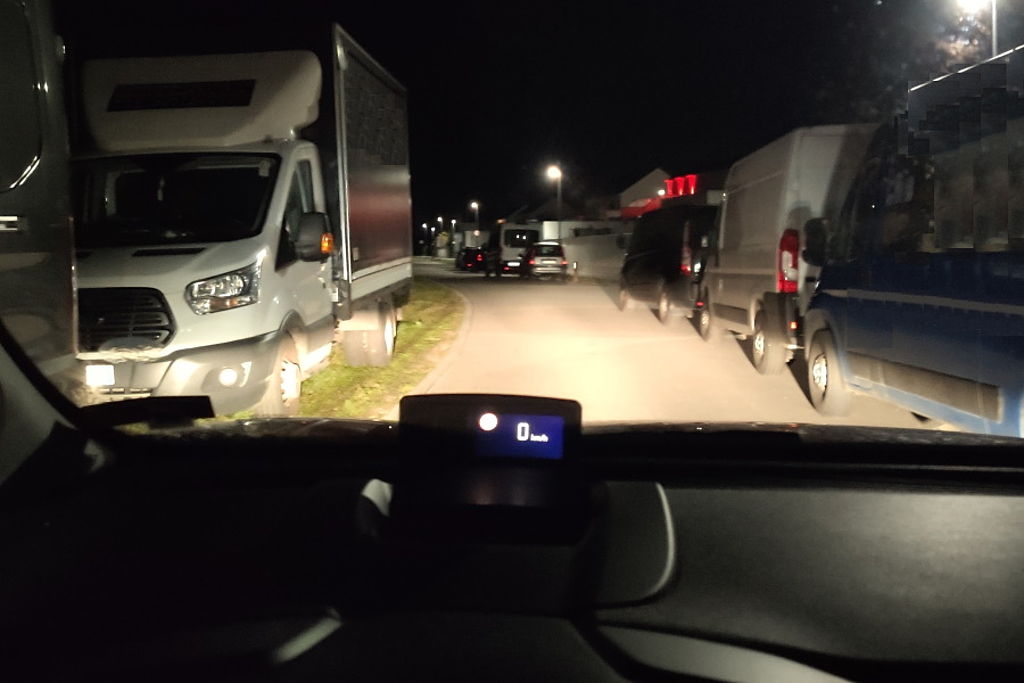 Kaum-durchzukommen - Bild: Bp
