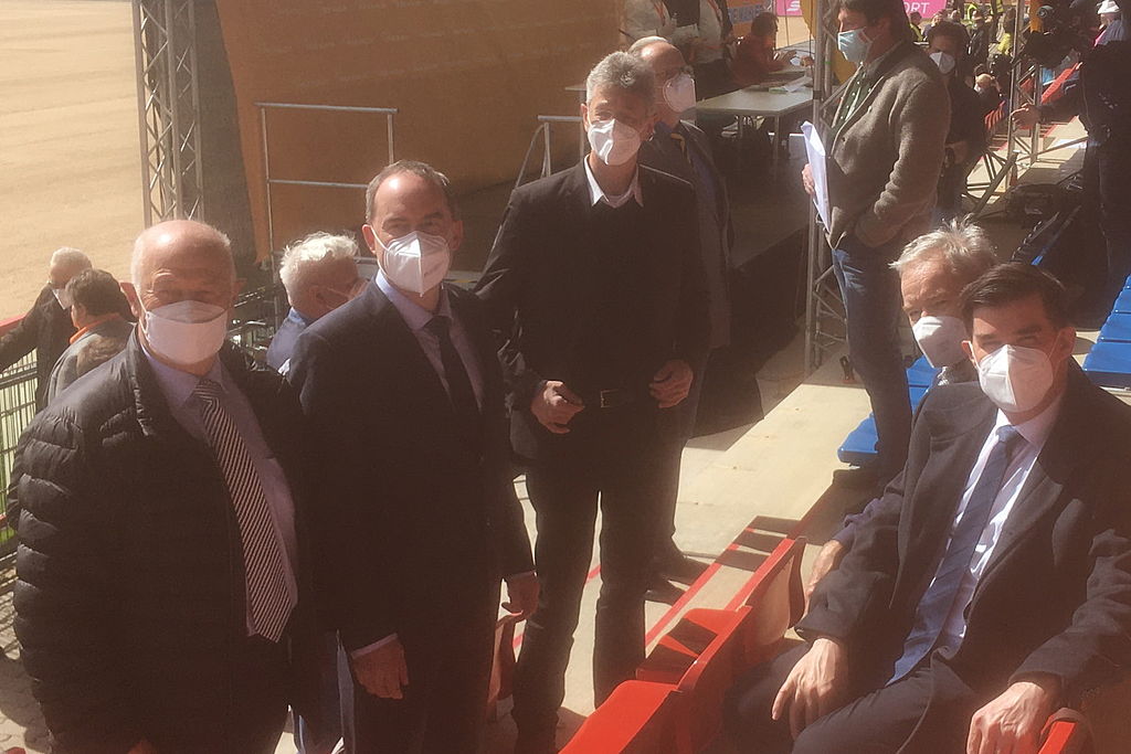Karl Ecker bei der Listenaufstellung