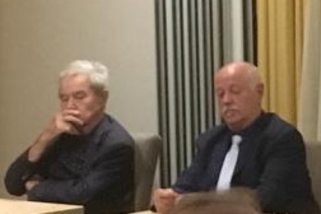 Benno und Manfred Schulter an Schulter