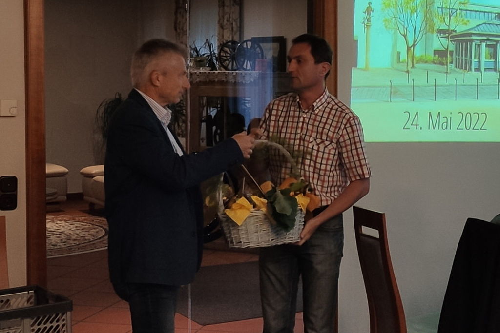 Ehrung Manfred Holzer - Bild: Bp