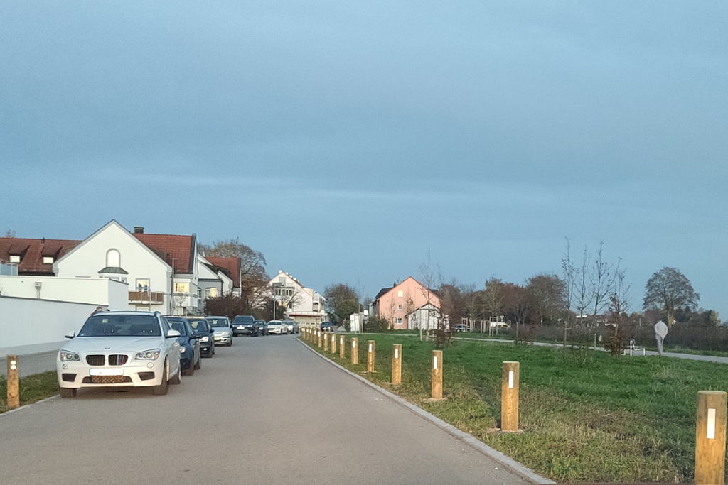Parken auf der Wilhelm-Busch-Straße - Bild: Bp