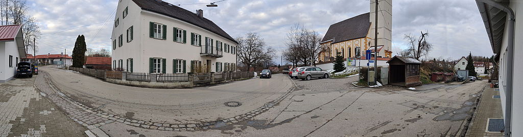 Pfarrheim Plus Massenhausen - Bild: Bp
