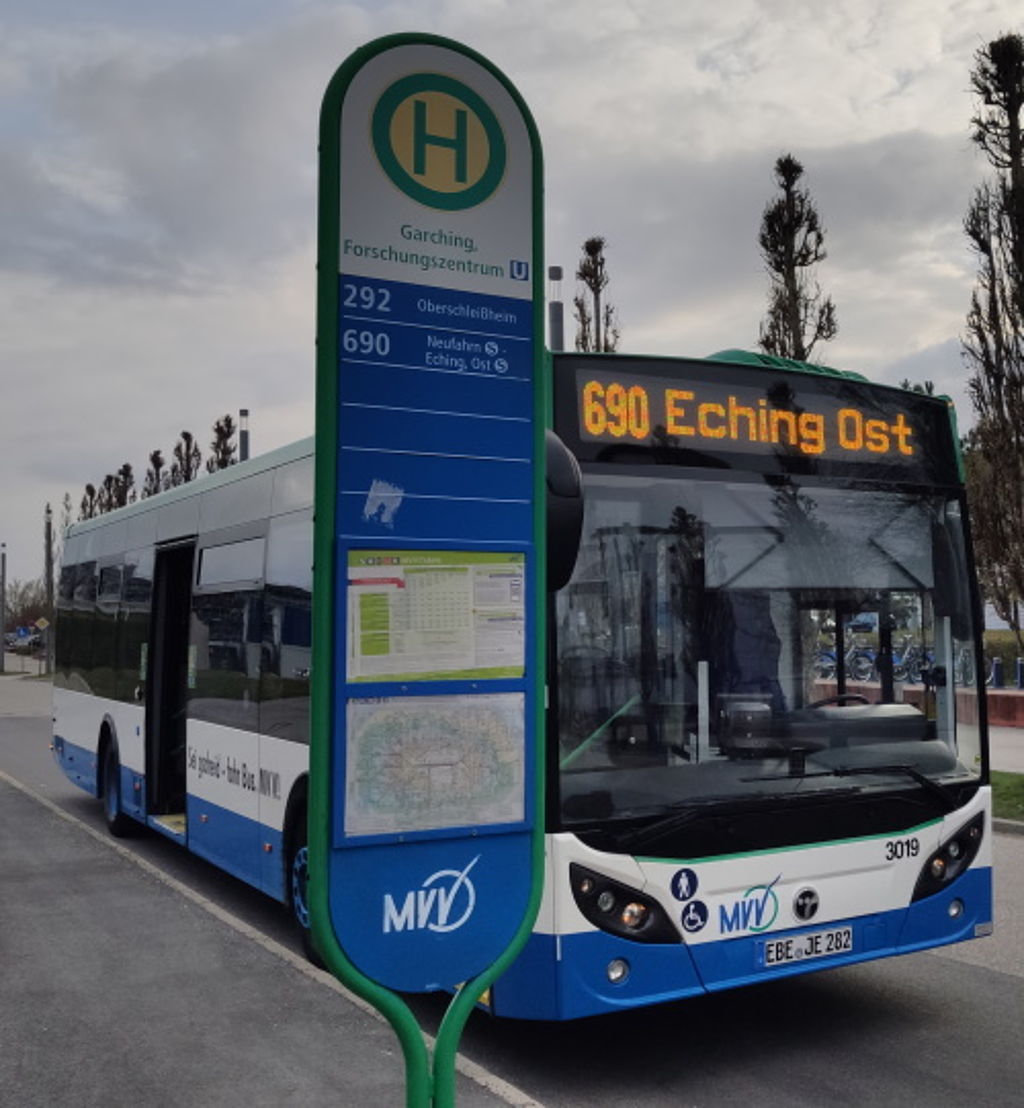 Bus 690 - Bild: Bp