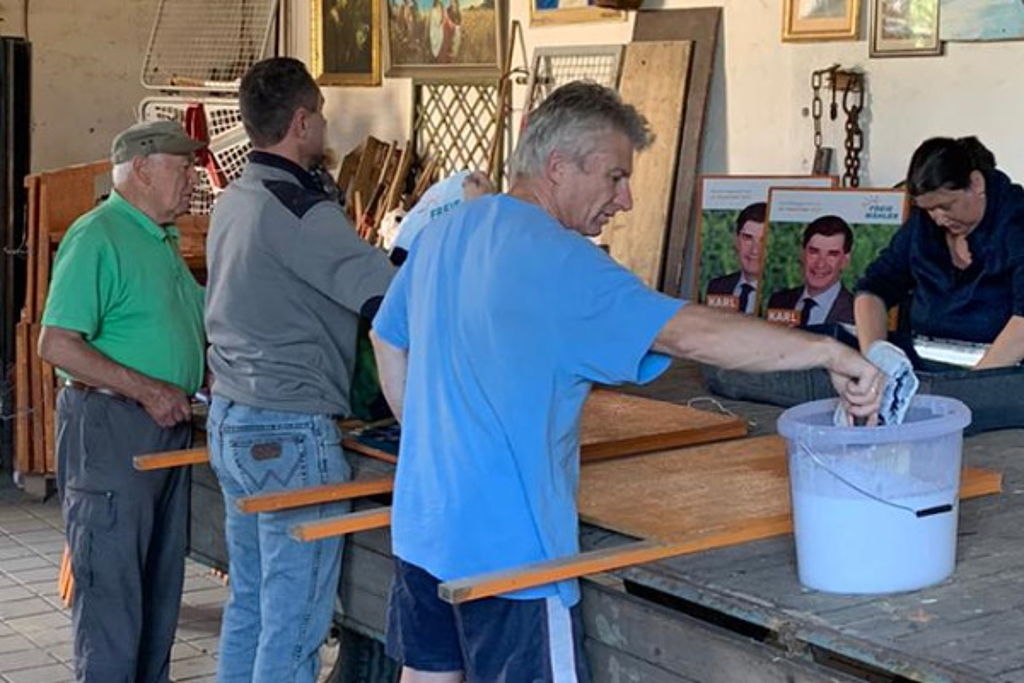 Neue Klebezentrale eingeweiht - Bild: EN